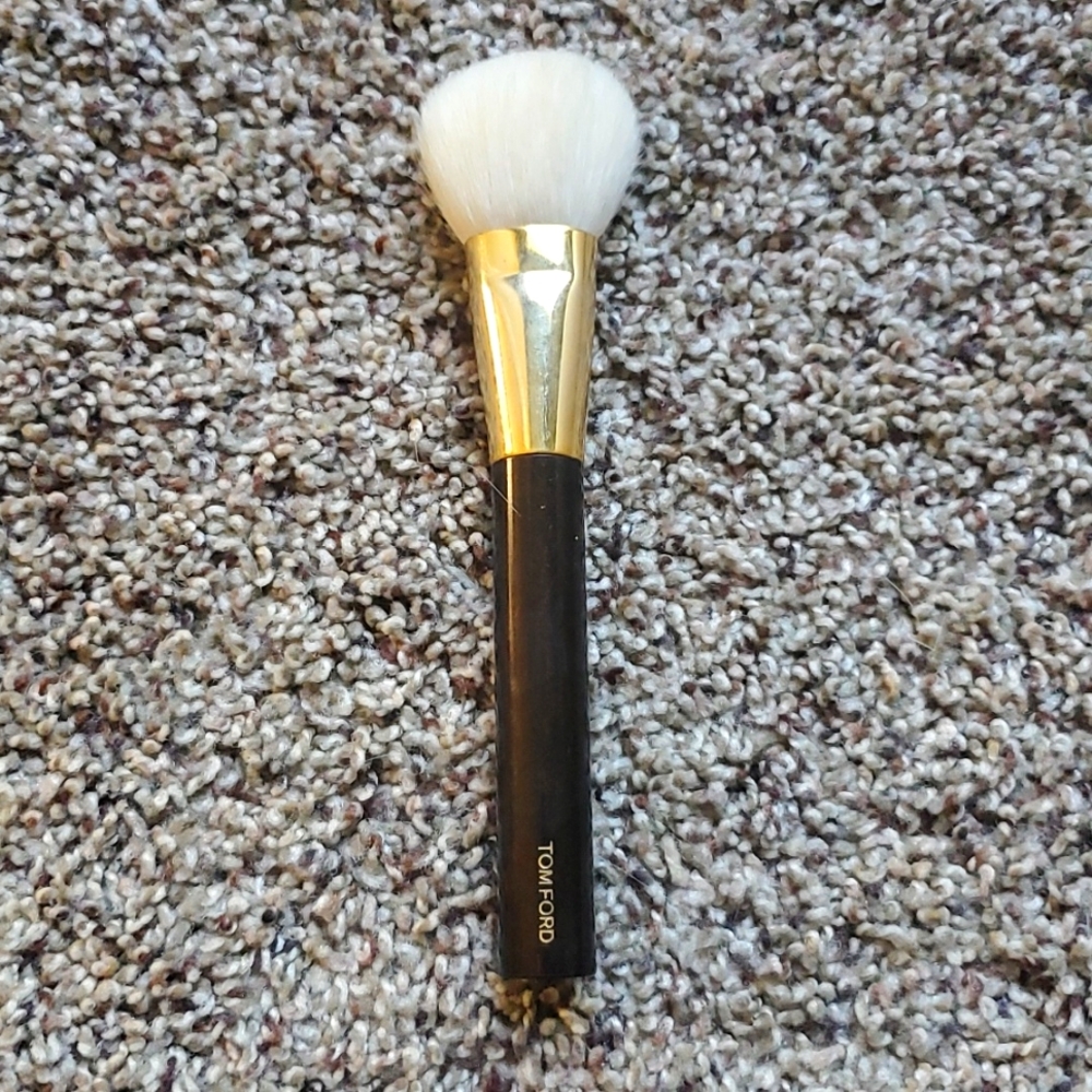 Tom Ford Blush Brush 04